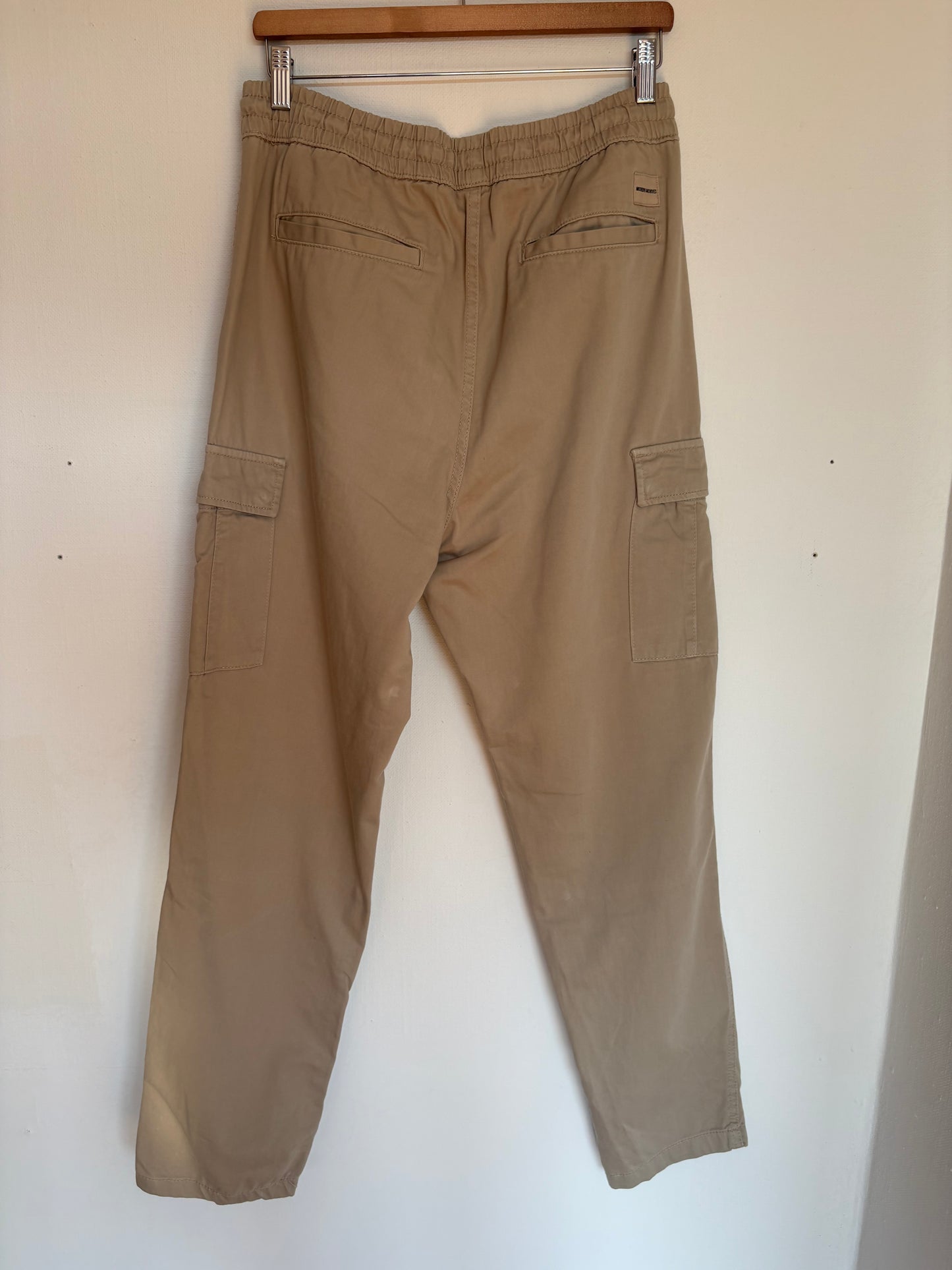 Cargo Bershka - L
