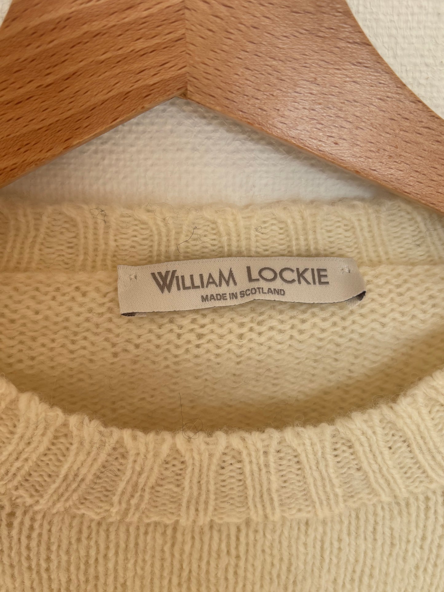 Pull en laine d’agneau William Lockie – Crème – Taille XL