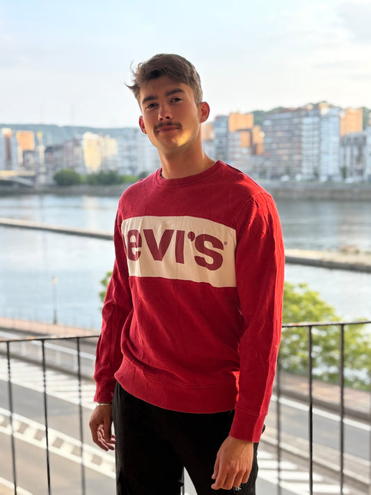 Sweat Levi’s - L