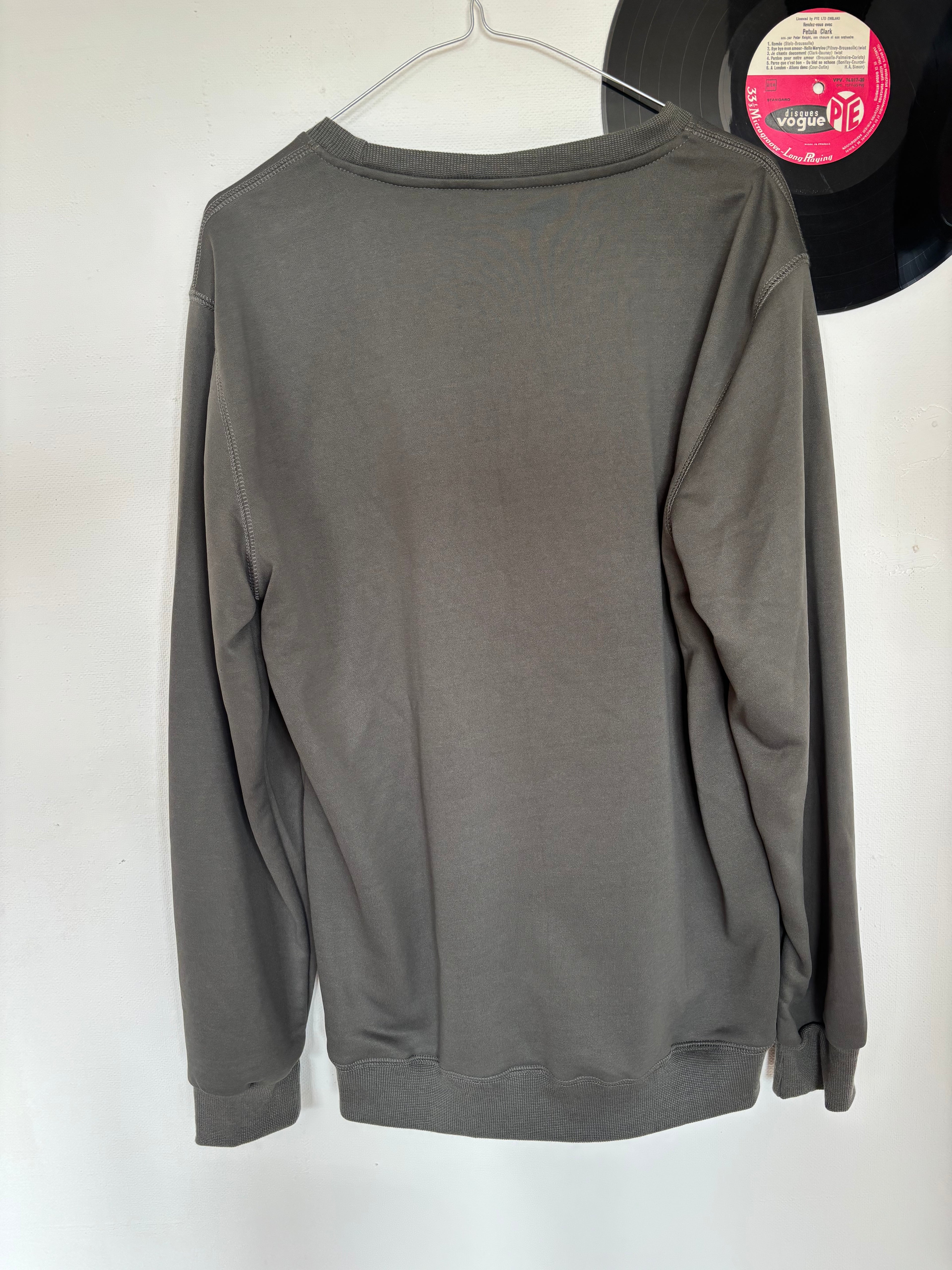 Sweat - L