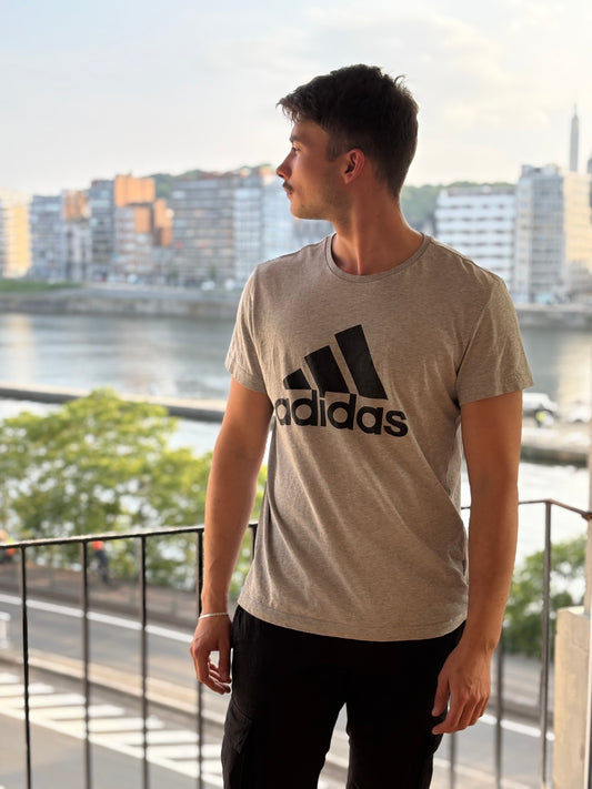 T-shirt Adidas - L